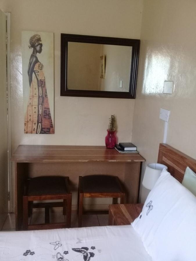 Mme Guest House Selebi-Phikwe Exterior photo